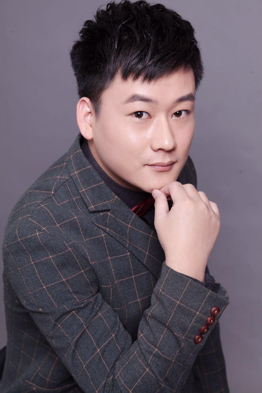 陈栋