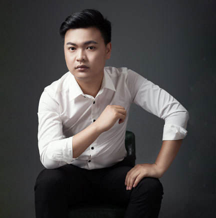 李艳龙